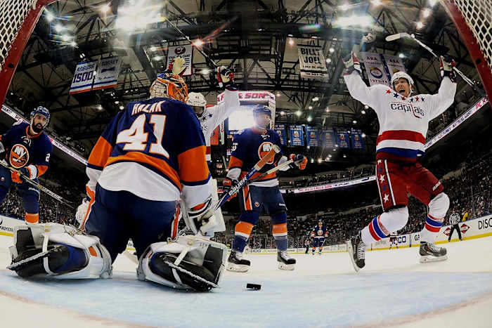 New-York-Islanders-Jaroslav-Halak.jpg